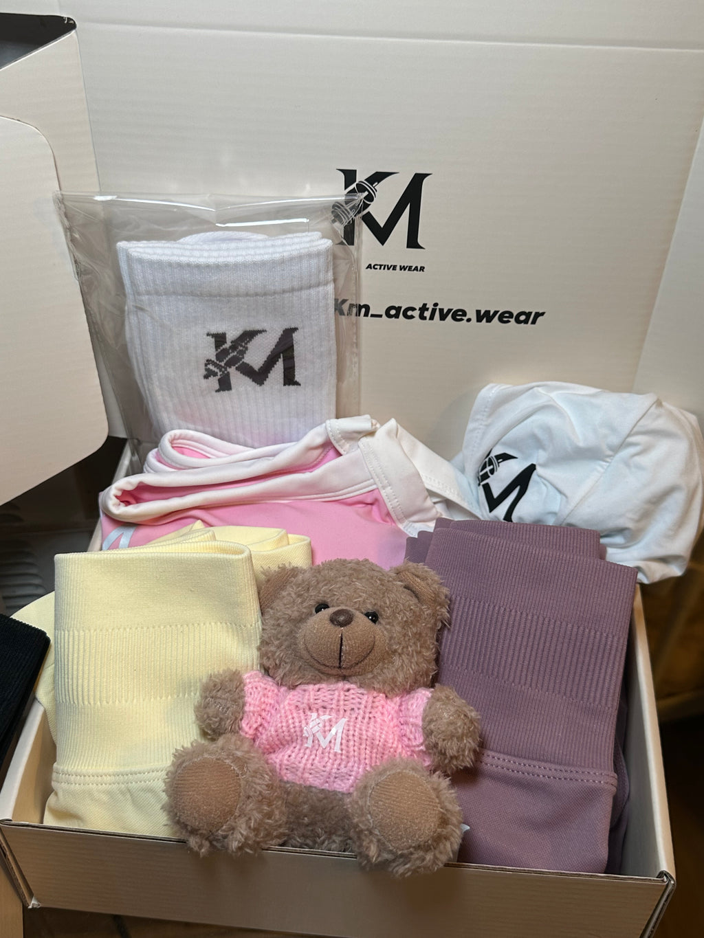 KM SUMMER BOX