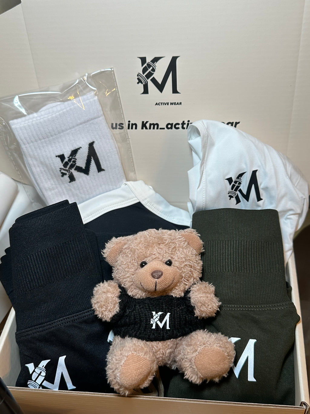 KM SUMMER BOX