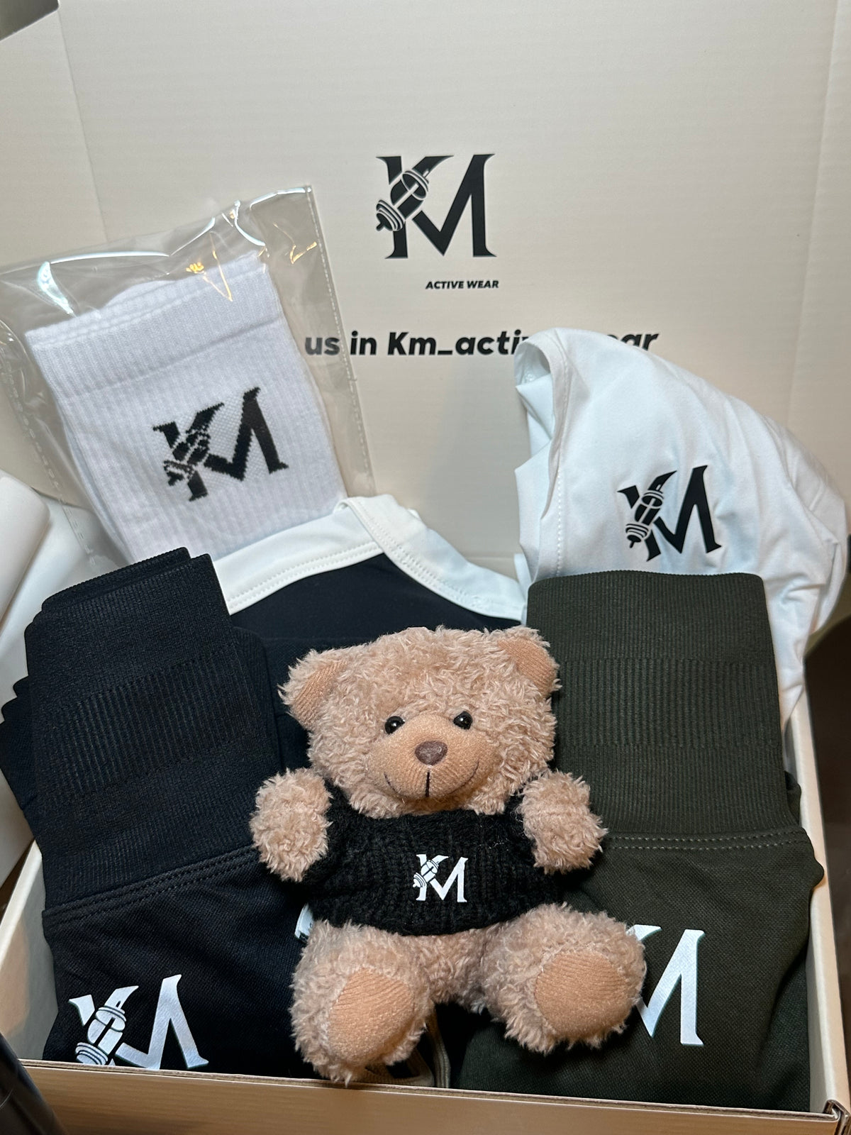 KM SUMMER BOX